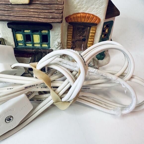 Our Town Porcelain Collectable 1st Edition The Miller House 1993 In Box VTG - Picture 14 of 15